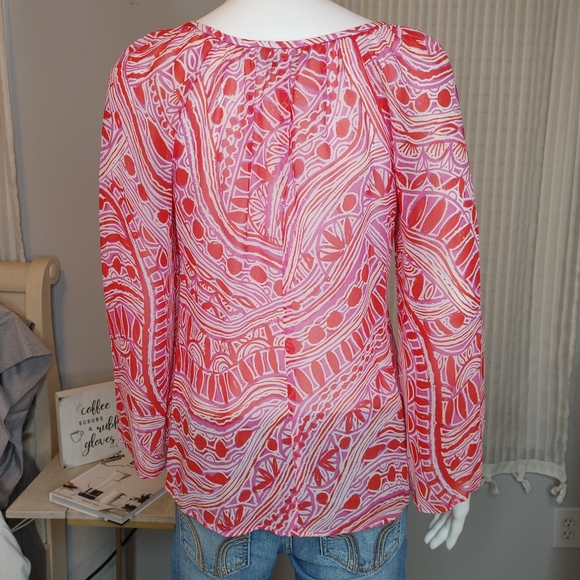 TRINA TURK Red/Magenta-Pink/White Silk Print Keyhole See-Through Blouse S - Picture 8 of 12